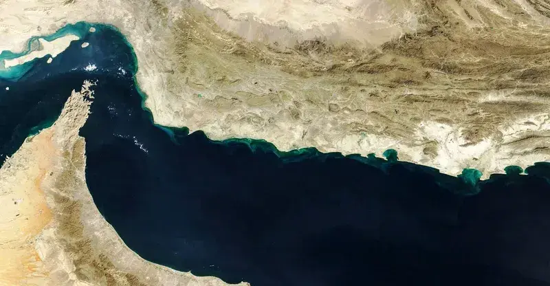 مسؤولون أميركيون: إيران بإمكانها إغلاق مضيق هرمز لمدة تصل إلى 6 أشهر