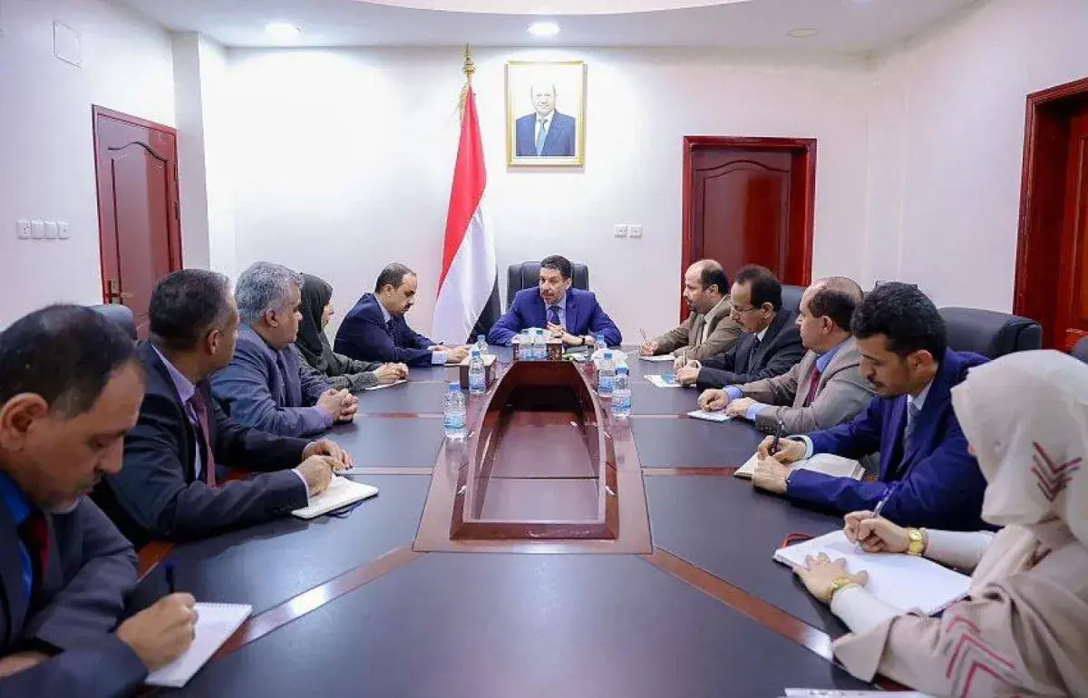 الحكومة اليمنية تدين بأشد العبارات إقدام ميليشيا الحوثي الإرهابية على اقتحام مكاتب الأمم المتحدة في العاصمة المختطفة صنعاء
