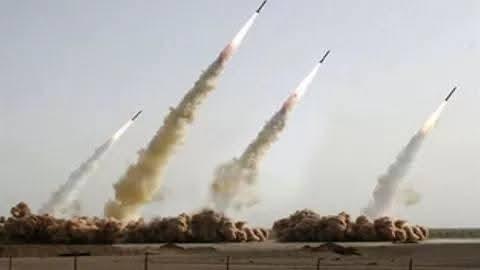 8 رشقات صاروخية تهز القدس وتل أبيب وتصل إلى الشمال