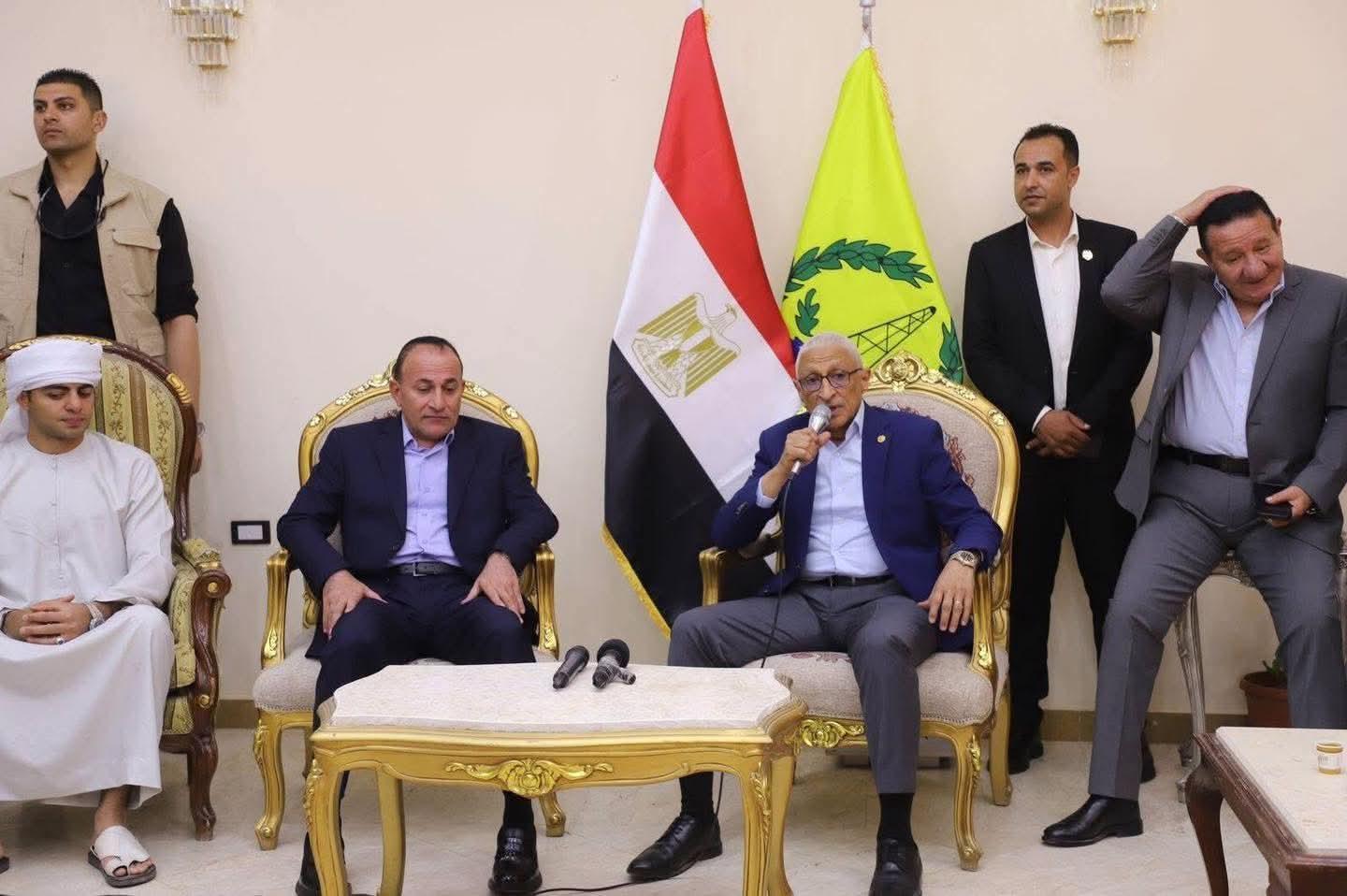محافظ شمال سيناء يستقبل المهندس إبراهيم العرجاني بمكتبه بديوان عام المحافظة