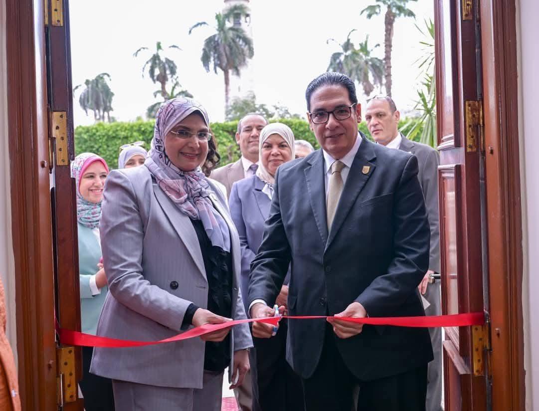 رئيس جامعة القاهرة يفتتح مدرج «والي» بكلية العلوم بعد تطويره الشامل