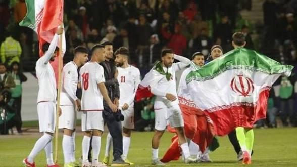 إيران تحظر لعب فرقها في "دول معادية"