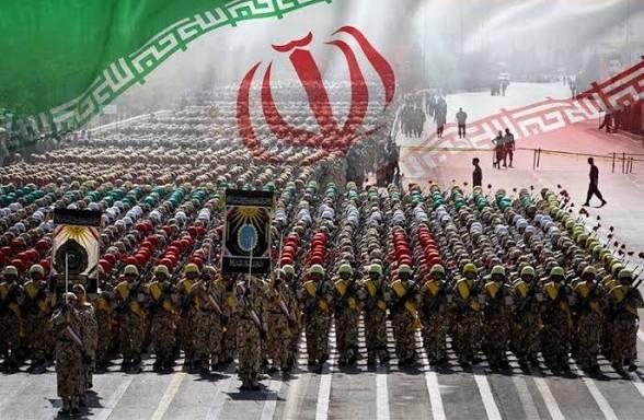 الحرس الثوري الإيراني يوضح الموجة 83