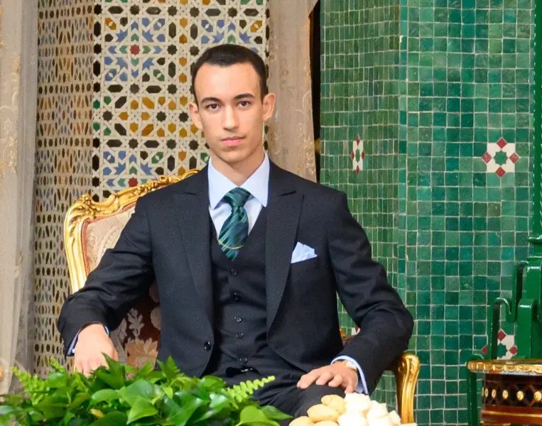 المغرب : العاهل المغربي يعين ولي عهده الأمير مولاي الحسن بمنصب جديد في المؤسسة العسكرية